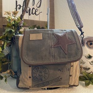 Leather Star Shoulder Bag ~ Myra Bag